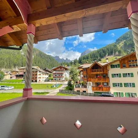 B&B Cesa Planber Mountain View Bike Friendly Canazei Exterior photo