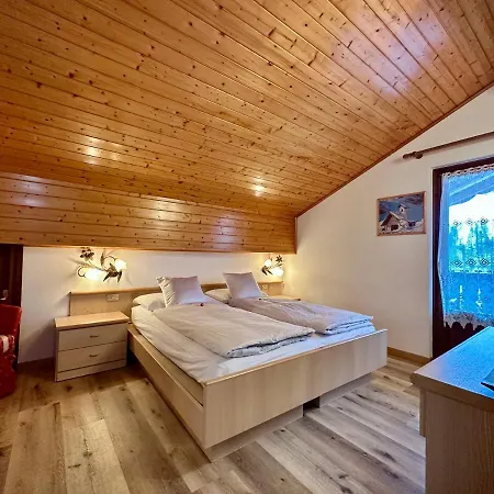 B&B Cesa Planber Mountain View Bike Friendly Canazei Exterior photo