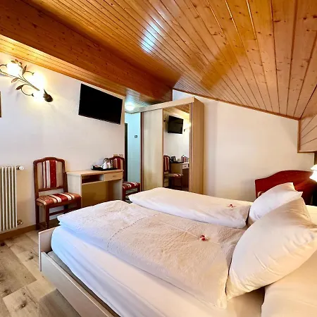 B&B Cesa Planber Mountain View Bike Friendly Canazei Exterior photo