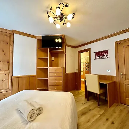 B&B Cesa Planber Mountain View Bike Friendly Canazei Exterior photo