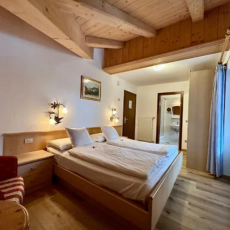 B&B Cesa Planber Mountain View Bike Friendly Canazei Exterior photo