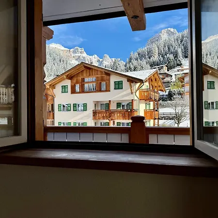 B&B Cesa Planber Mountain View Bike Friendly Canazei Exterior photo