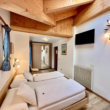 B&B Cesa Planber Mountain View Bike Friendly Canazei Exterior photo