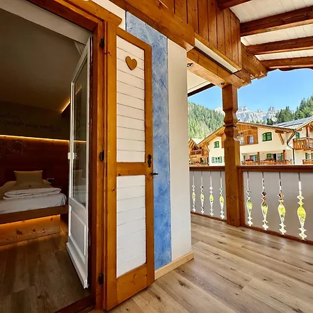 B&B Cesa Planber Mountain View Bike Friendly Canazei Room photo