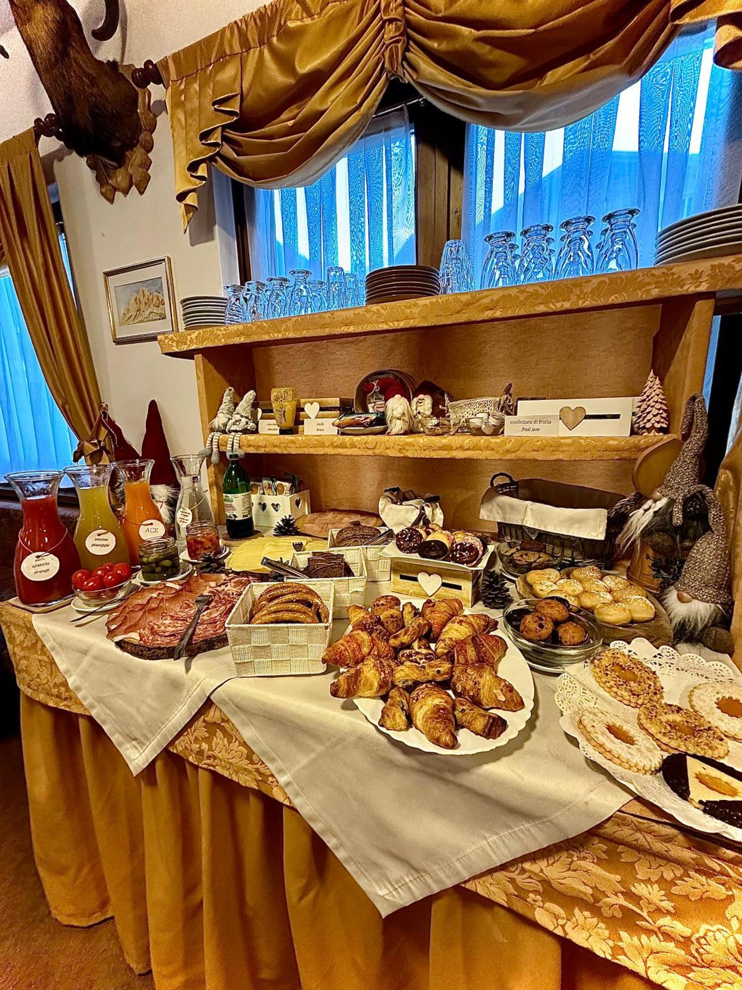 Cesa Planber Mountain View Bike Friendly Bed & Breakfast