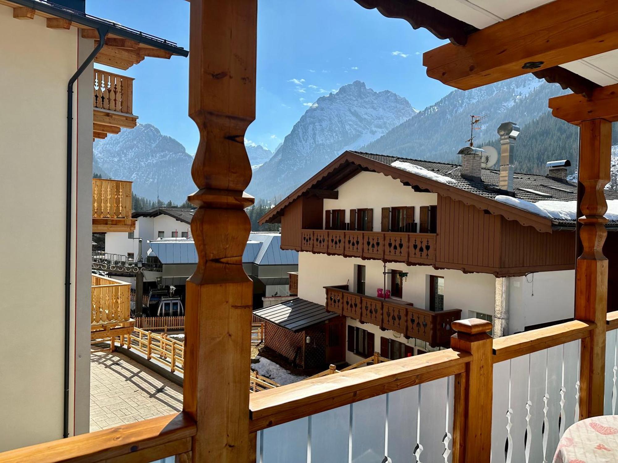 Bed & Breakfast Cesa Planber Mountain View Bike Friendly *