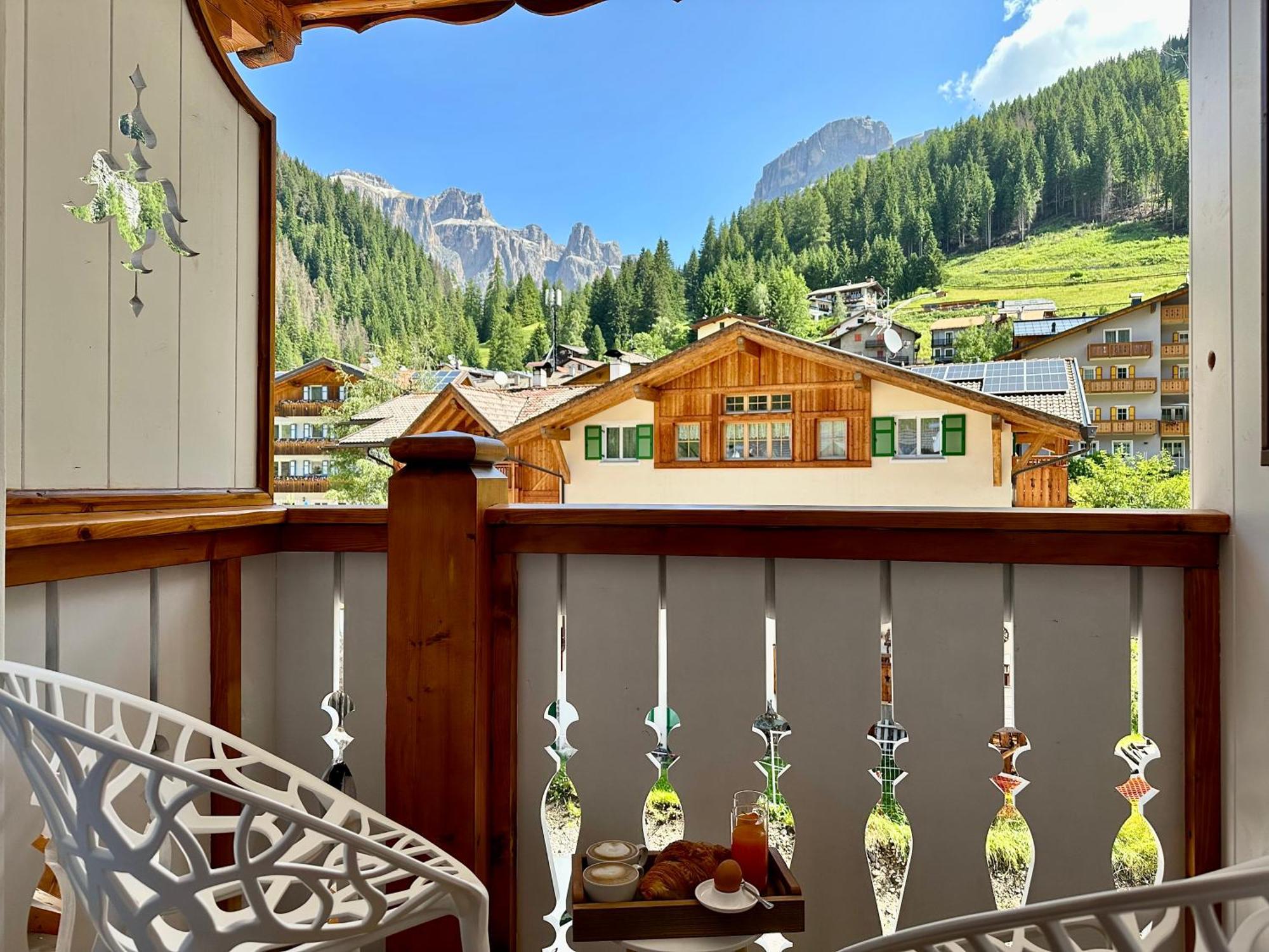 Cesa Planber Mountain View Bike Friendly Bed & Breakfast Canazei